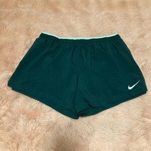 GUC Dark Green Women’s Size Small Dri-Fit Nike Run Shorts With Zippered Pocket